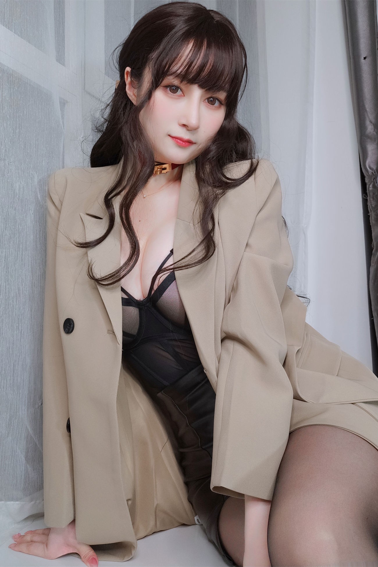 白银81 残業中-COS世界