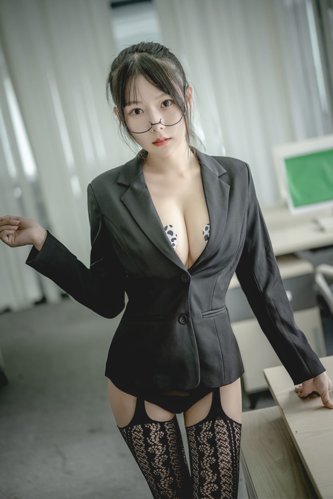 图片[5]-香草喵露露 黑色西装-COS世界