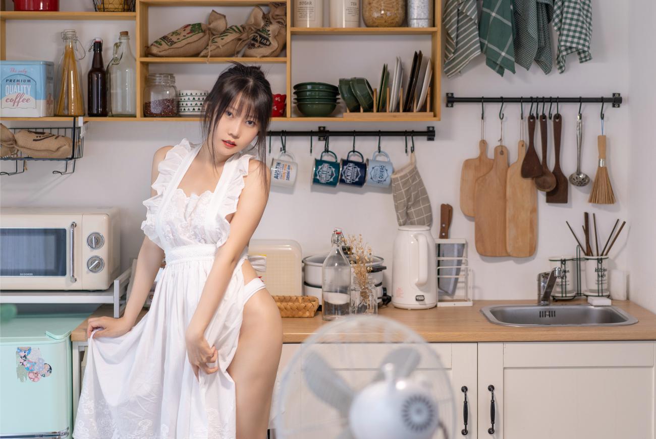 图片[2]-香草喵露露写真 厨娘-COS世界