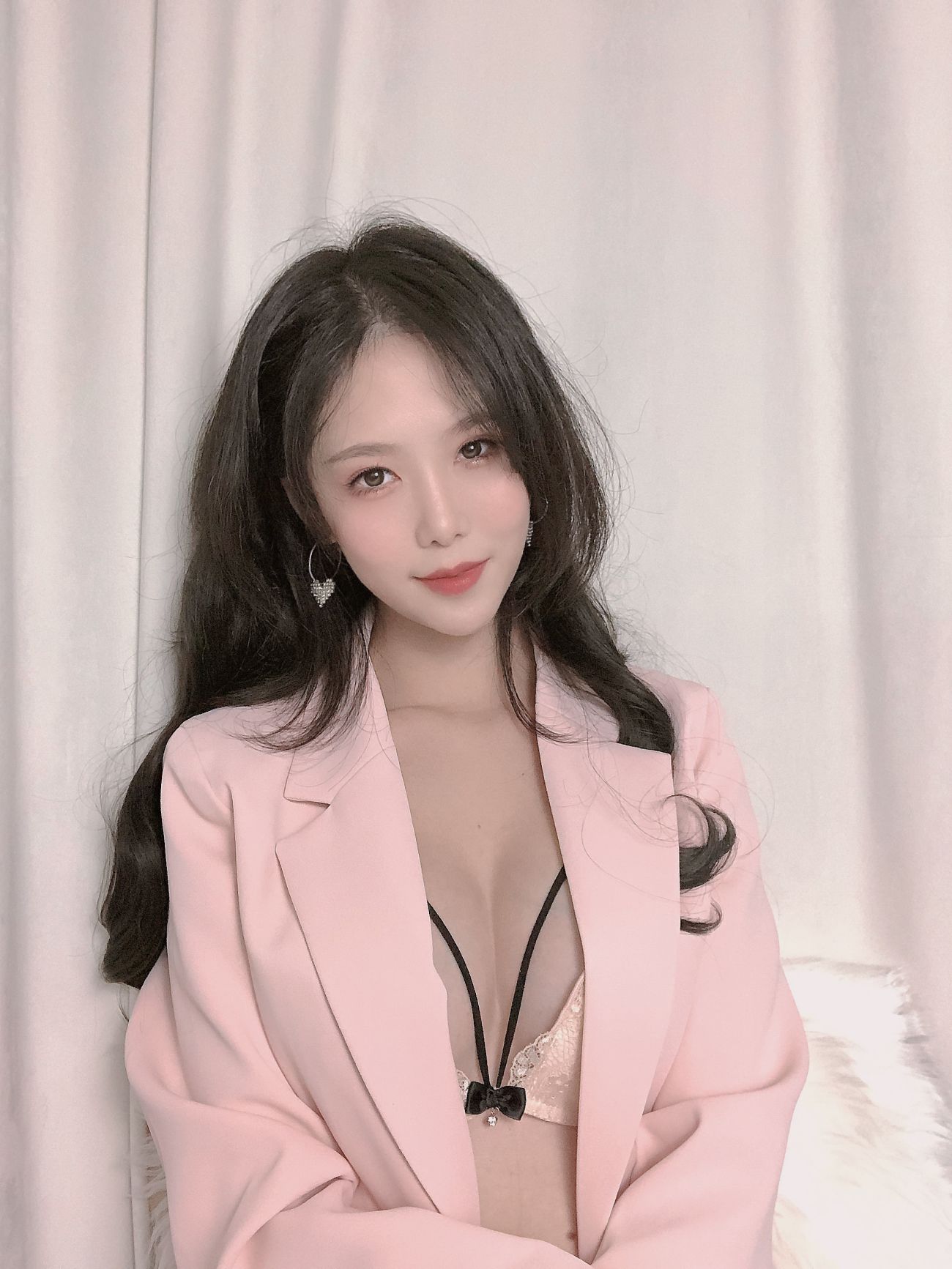 图片[4]-抖娘利世 粉色西装-COS世界