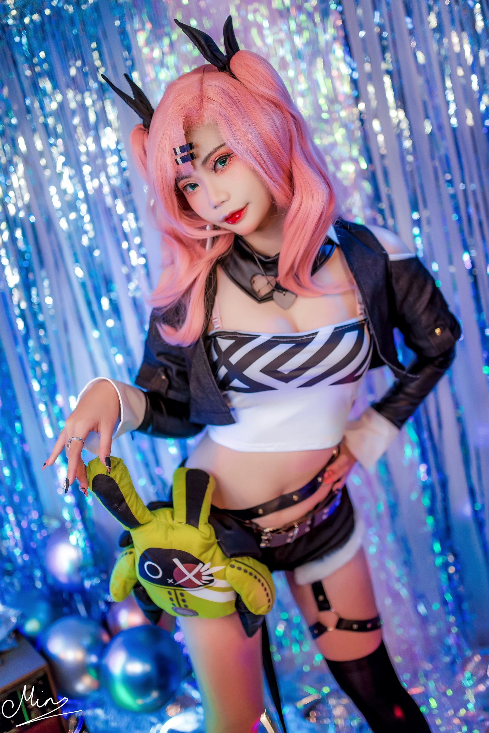 Mimmi Nicole (Zenless Zone Zero)-COS世界