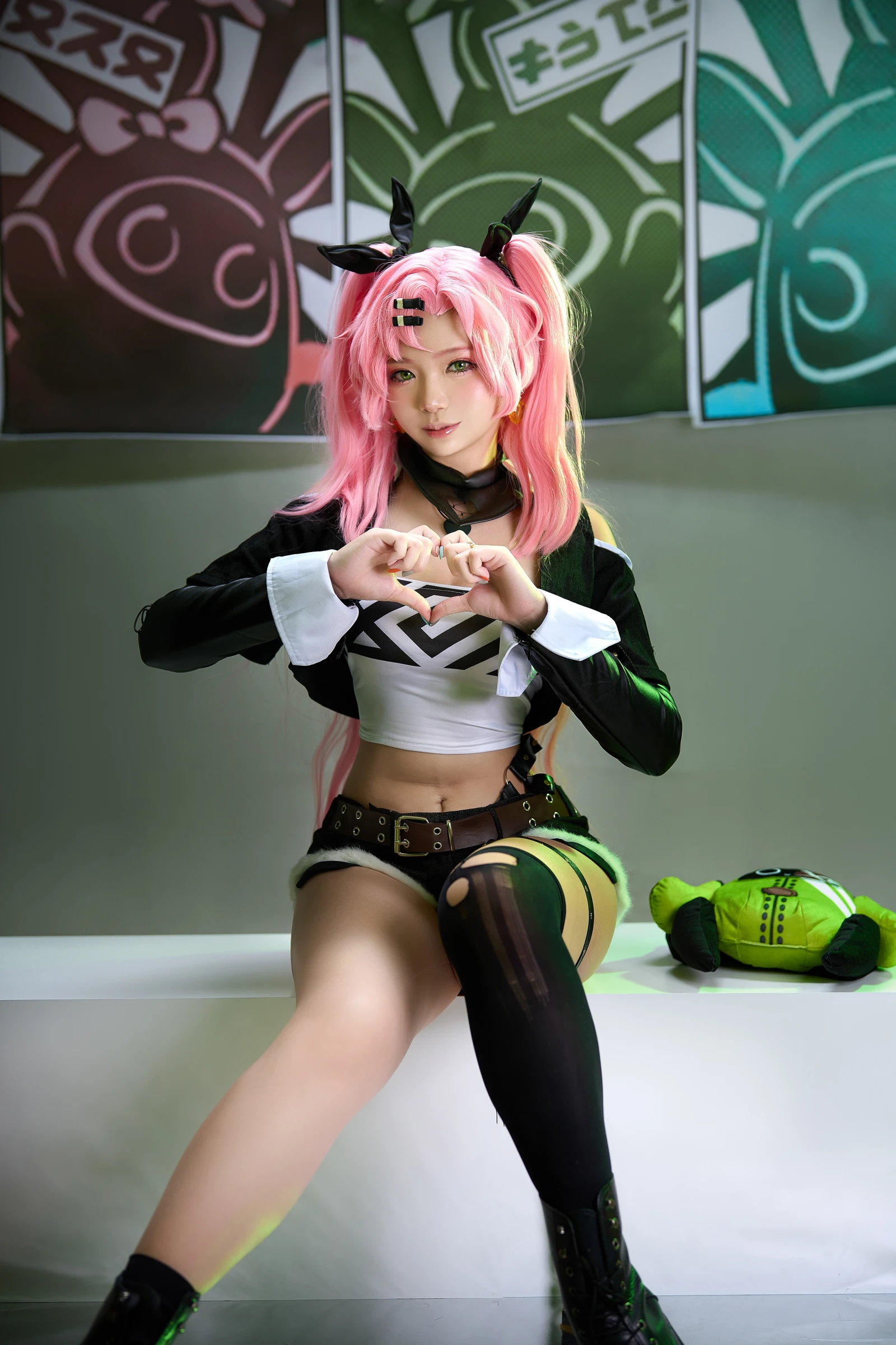ZinieQ Nicole (Zenless Zone Zero)-COS世界