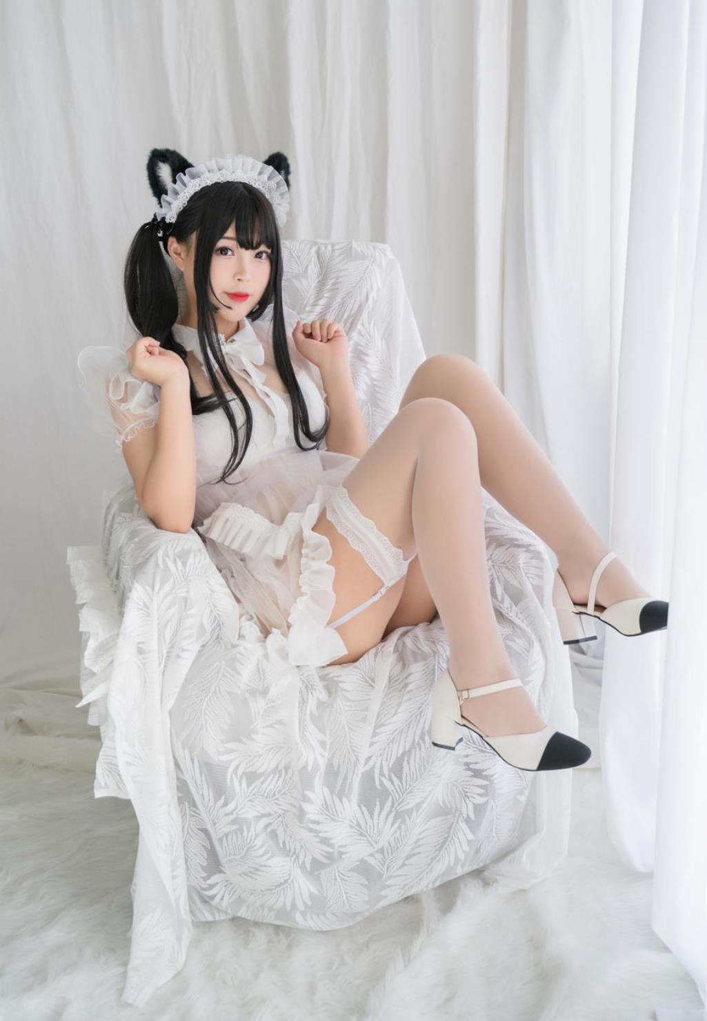 白烨妹纸 No.058 – 白猫透明女仆 [88P 8V]-COS世界