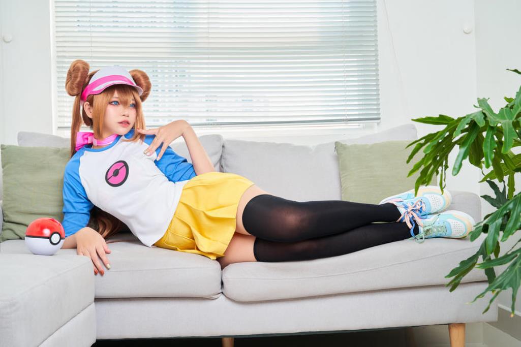 图片[4]-ZinieQ No.071 – Rosa At Home + Bikini [28P]-COS世界
