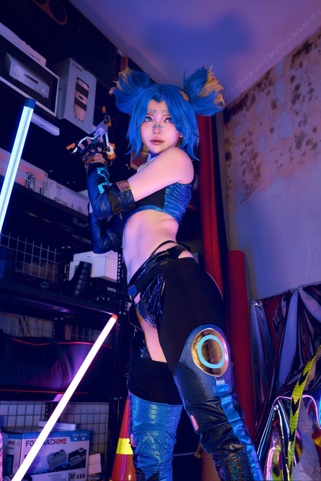 图片[2]-ZinieQ No.069 – Neon [30P]-COS世界