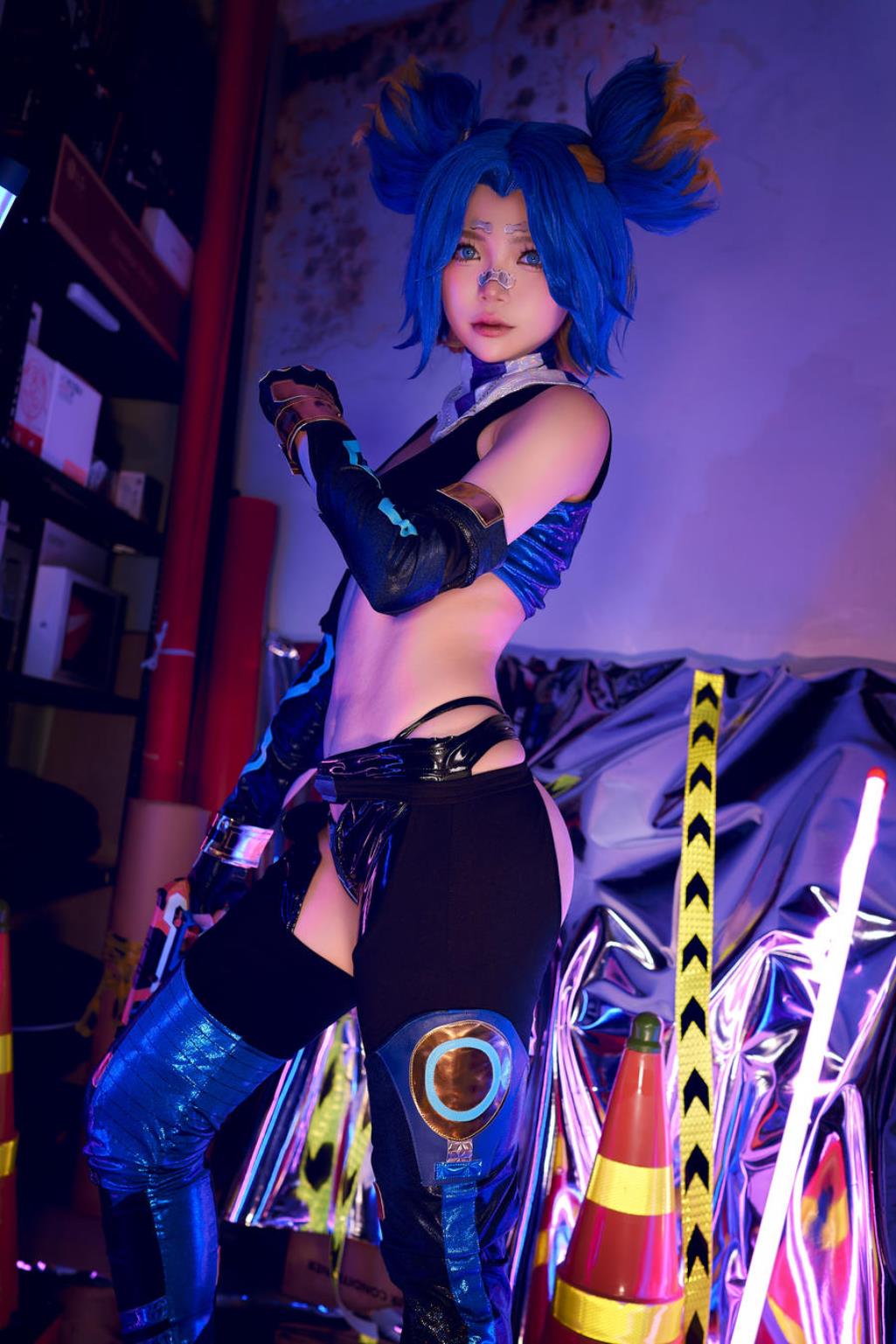 ZinieQ No.069 – Neon [30P]-COS世界