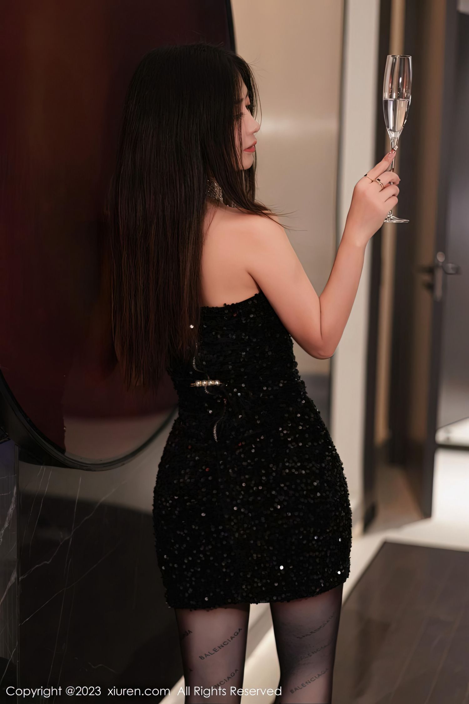 图片[2]-秀人网 No.6244 laura阿姣-COS世界